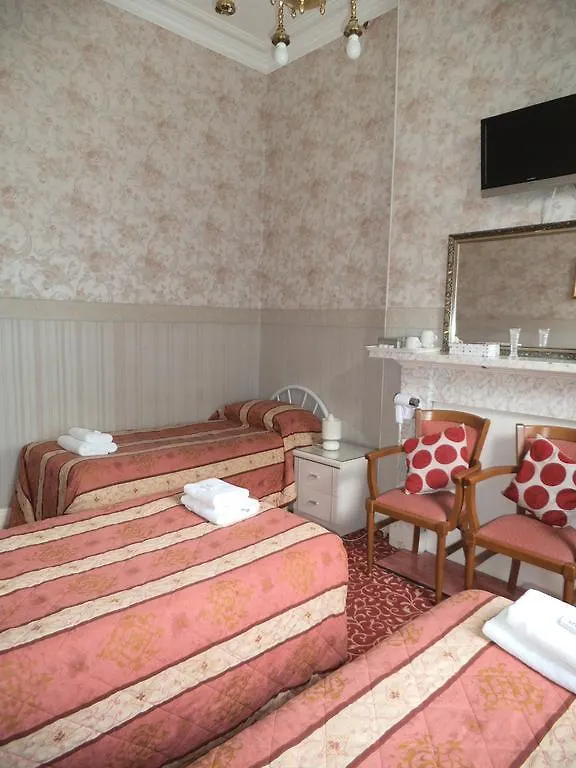 Menzies Guest House Edynburg 3*,