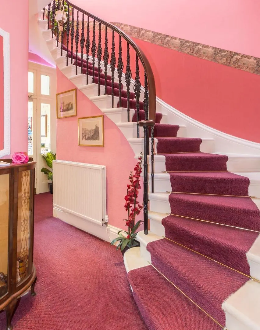 Menzies Guest House Edynburg 3*,