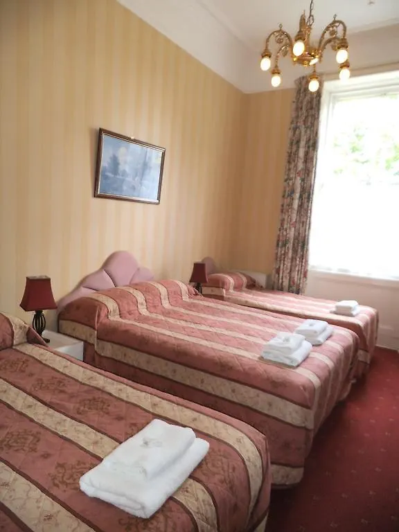 Menzies Guest House Edinburgh 3*,